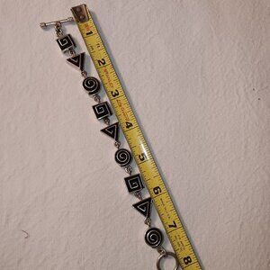 Vintage Sterling Silver .925 Silver Swirl Geometrical Pattern Linked Bracelet